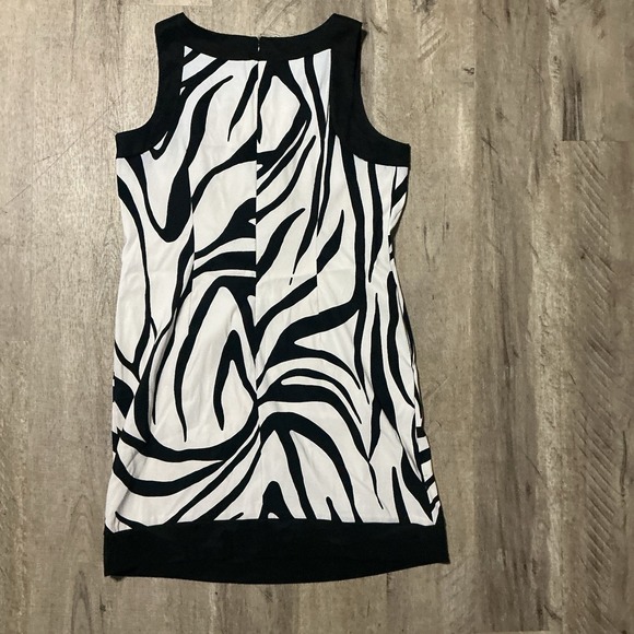 Piper Dresses | Piper Black And White Zebra - Picture 2 of 3